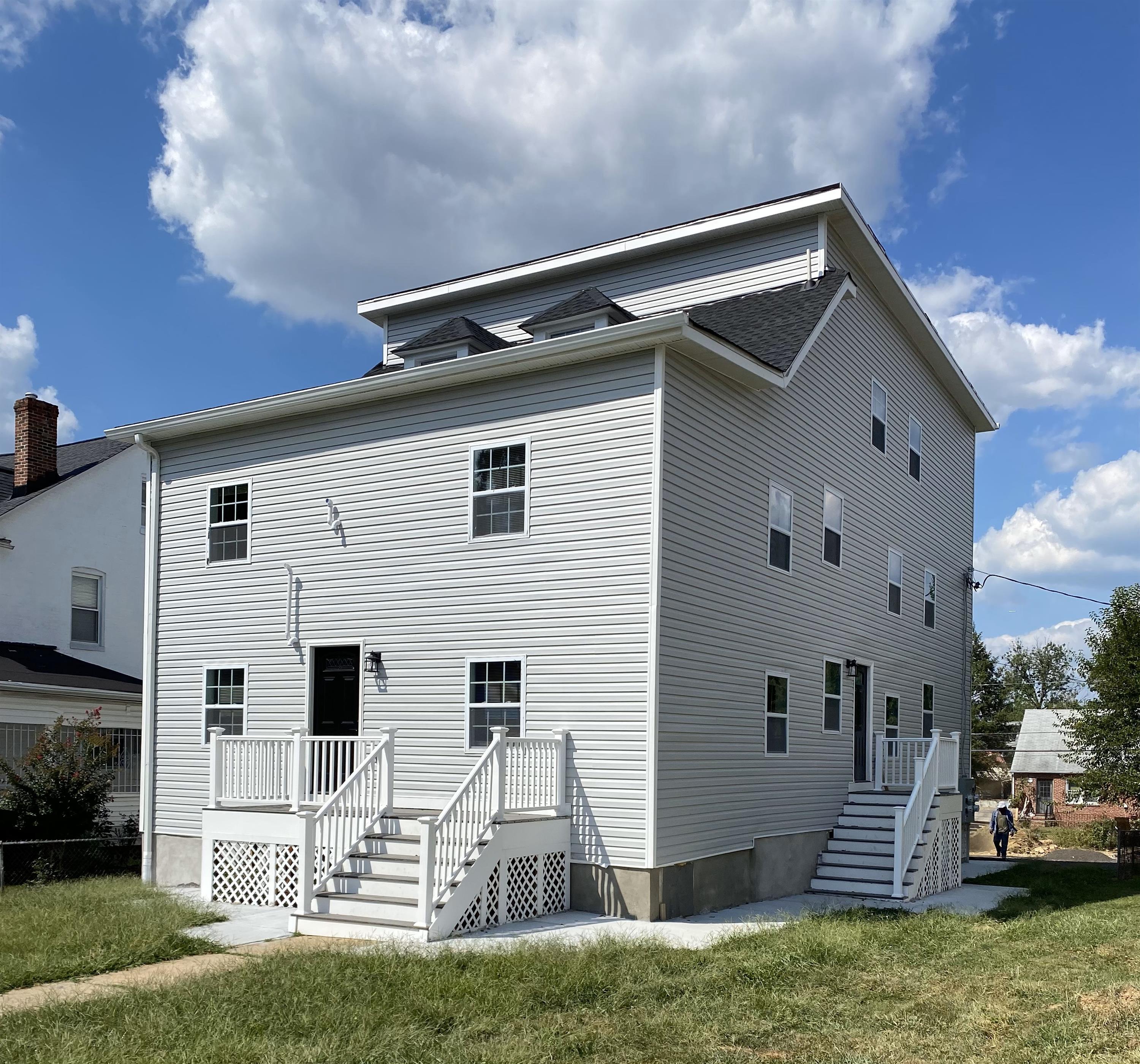 4108 Groveland Avenue - 1A Available $700