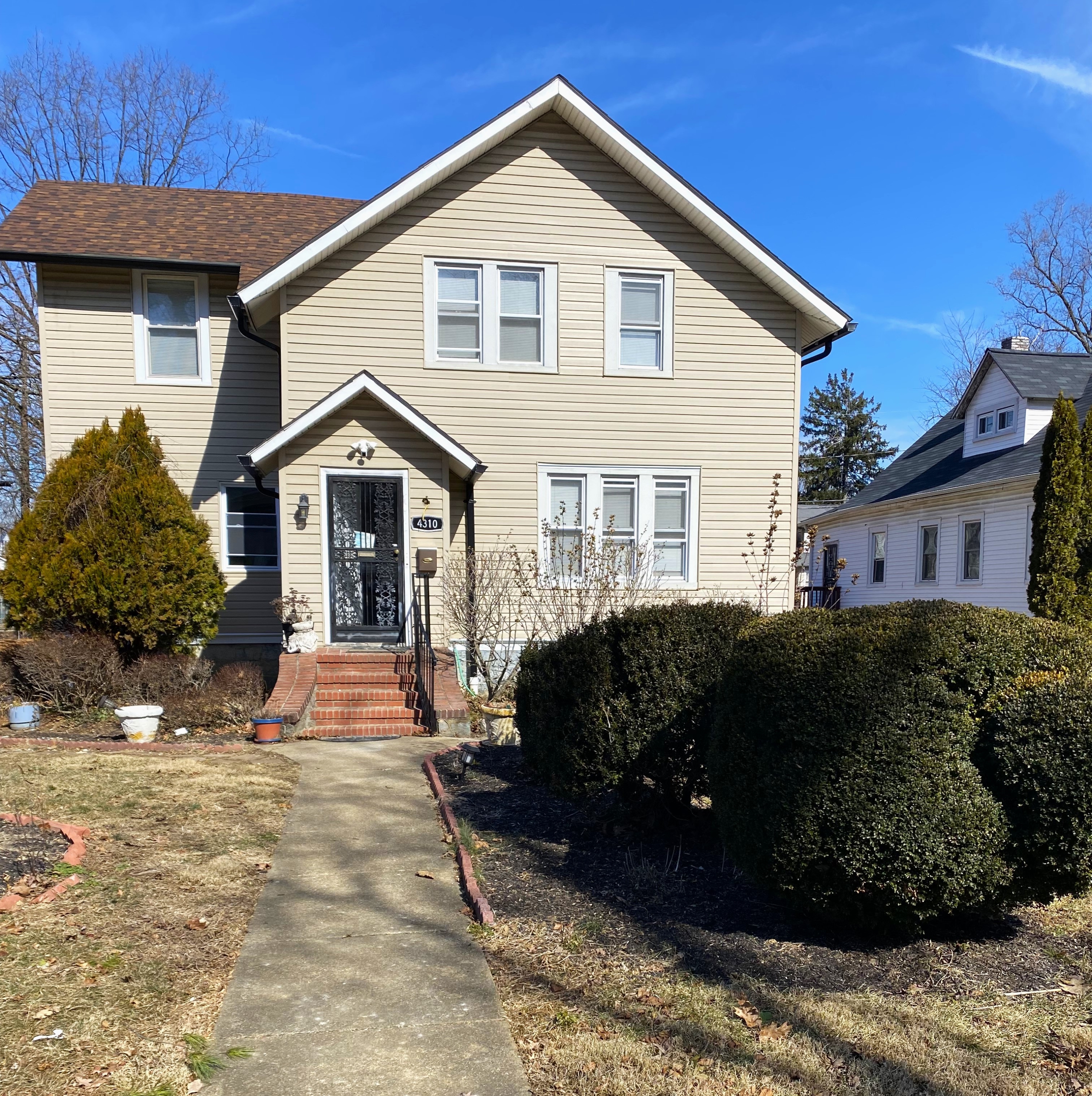 Property main image